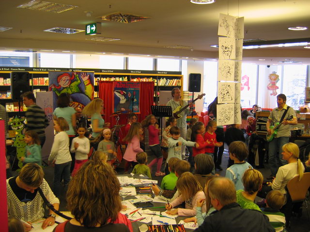 gal/2008/2008 12.04. Mayersche Buchhandlung CD Praesentation/IMG_3560.JPG